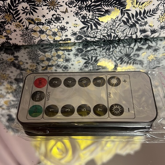 GlammitCreations Arrangement with Real Dior Bag - Remote - Picture 11 of 12